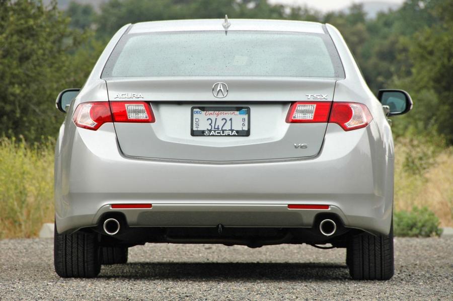  Acura TSX V6 2010 года  (фото 32 из 87)